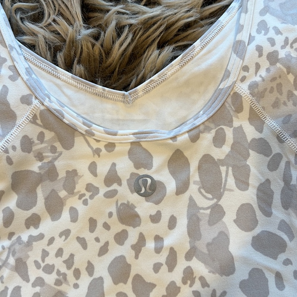 Lululemon Align Tee - image 4